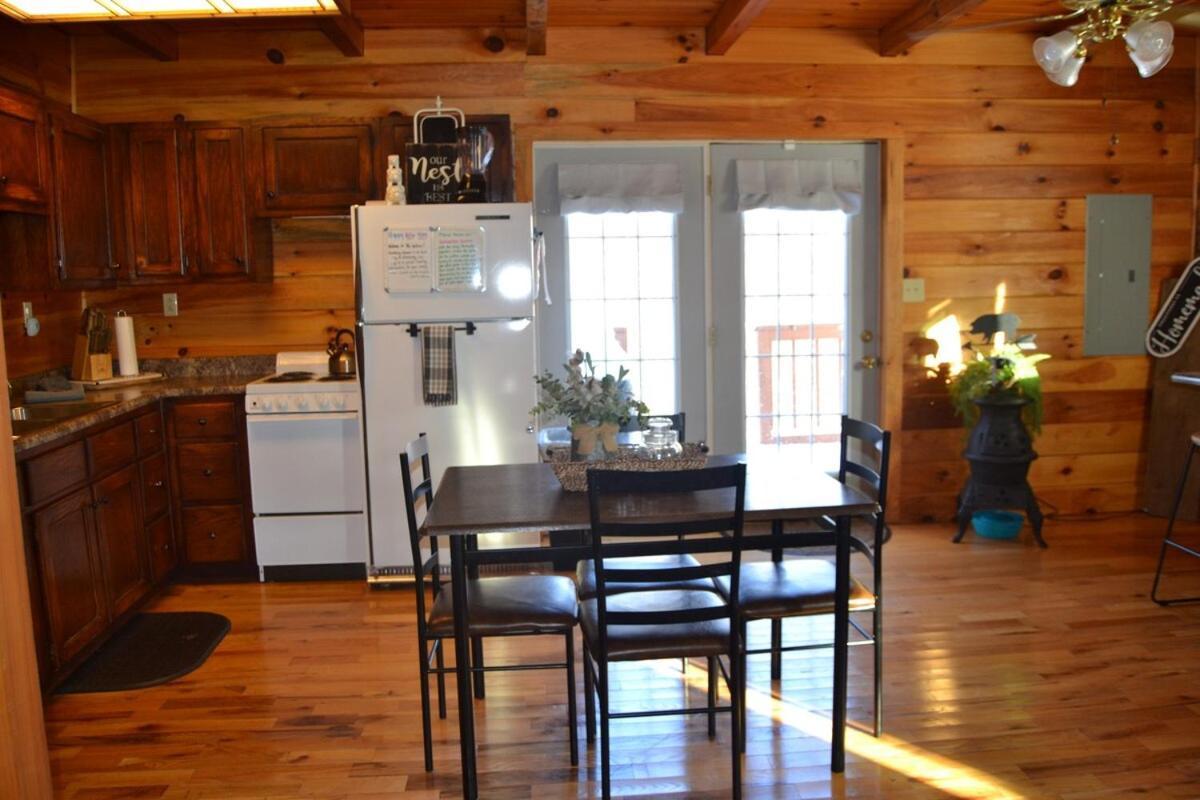 The Willow, Secluded And Cozy Country Cabin Ravenna 外观 照片